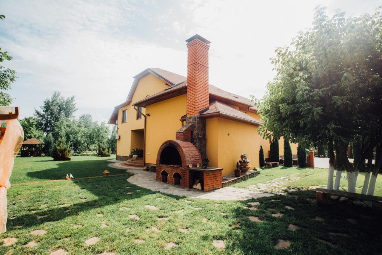 Sunrise Boutique Hotel Berehove (Transcarpathia) Exterior foto